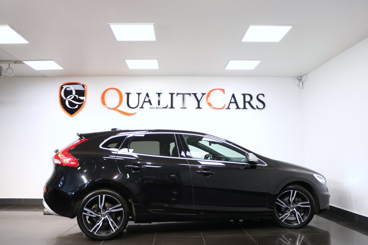 Volvo V40 T3 R-Design 2018, bild 4/10