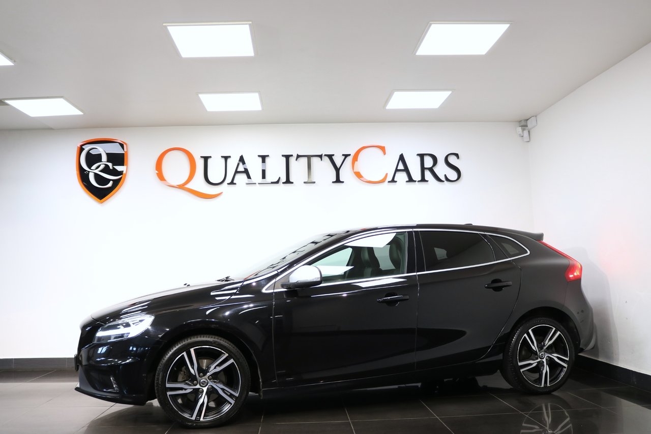 Volvo V40 T3 R-Design 2018, bild 2/10