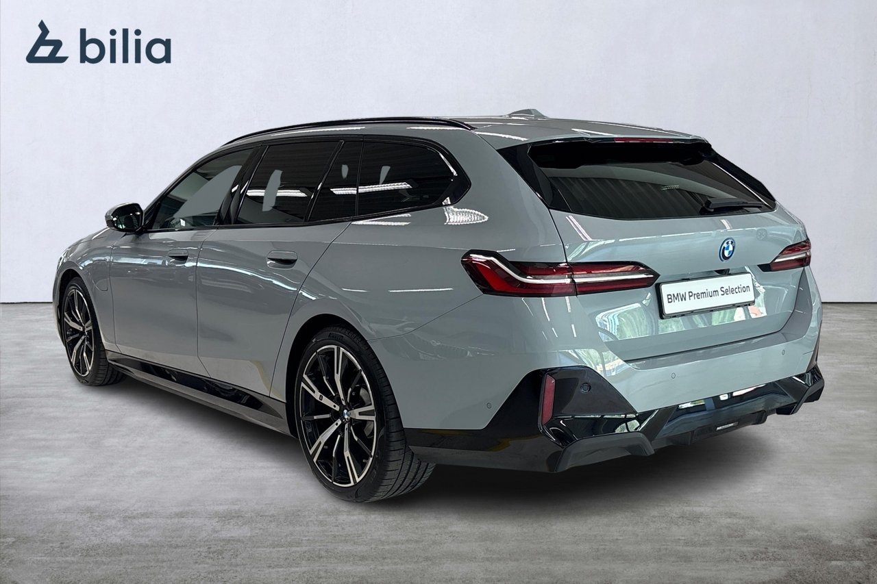 BMW 530 e xDrive Touring M-Sport 2026, bild 2/10