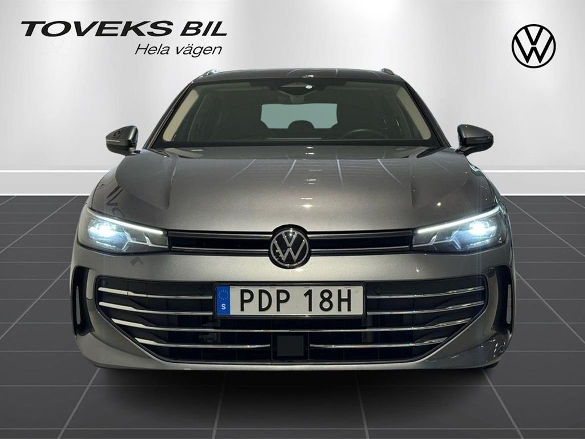 Volkswagen Passat 2025, bild 7/24