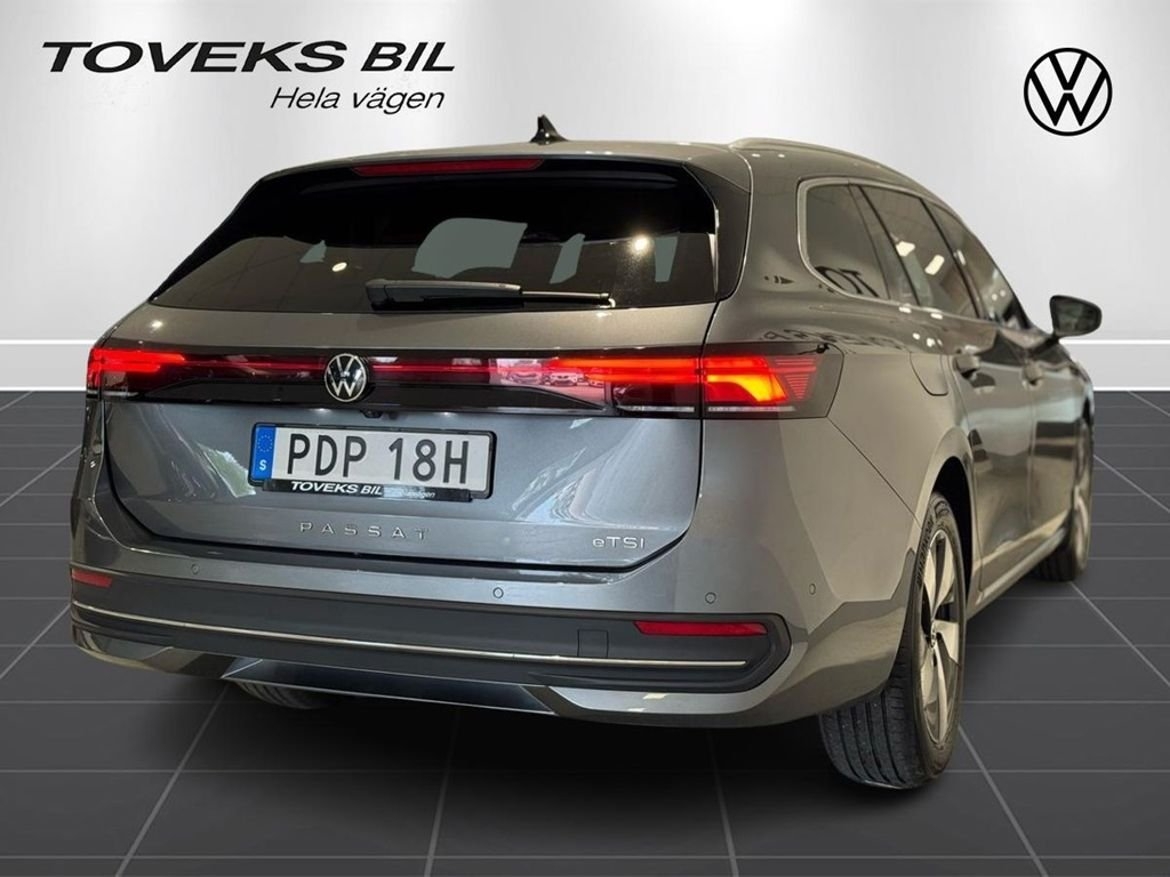 Volkswagen Passat 2025, bild 6/24