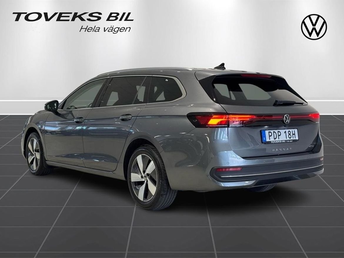Volkswagen Passat 2025, bild 4/24