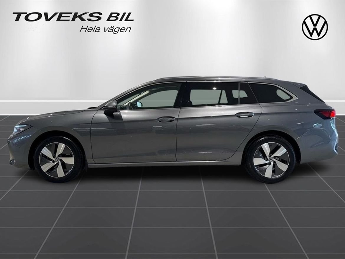 Volkswagen Passat 2025, bild 3/24