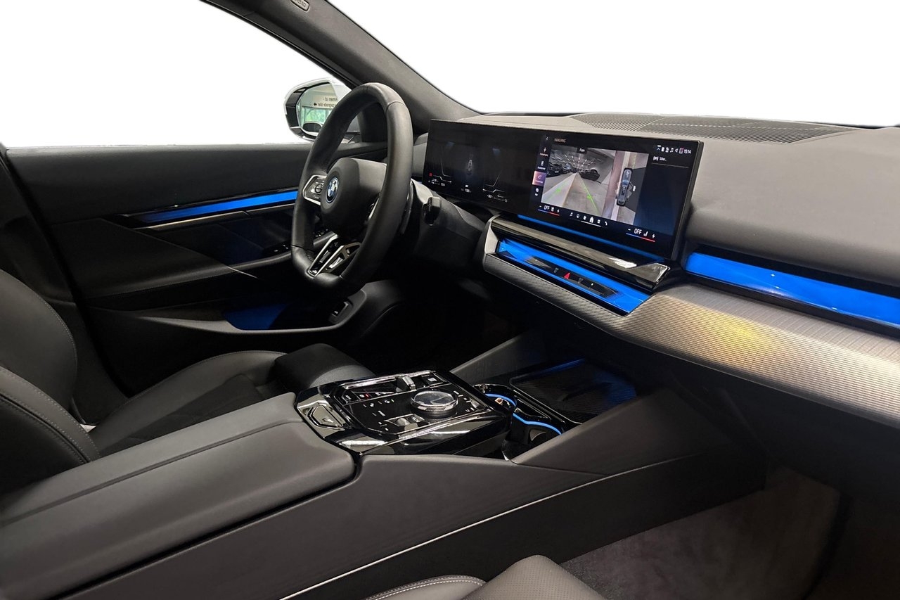 BMW 530 e xDrive Touring M-Sport 2026, bild 6/10