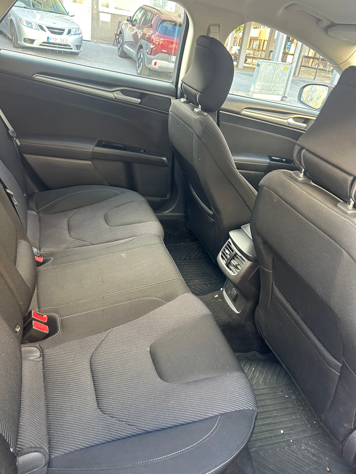Ford Mondeo 1.5 EcoBoost Manuell 2015, bild 7/10