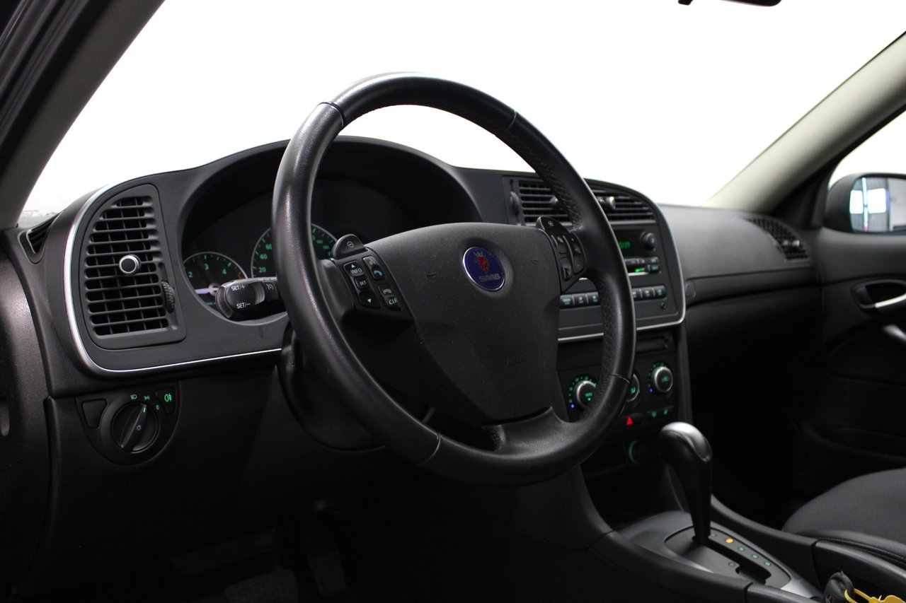 Saab 9-3 SportCombi 1.9 TTiD Svensksåld 2011, bild 7/10