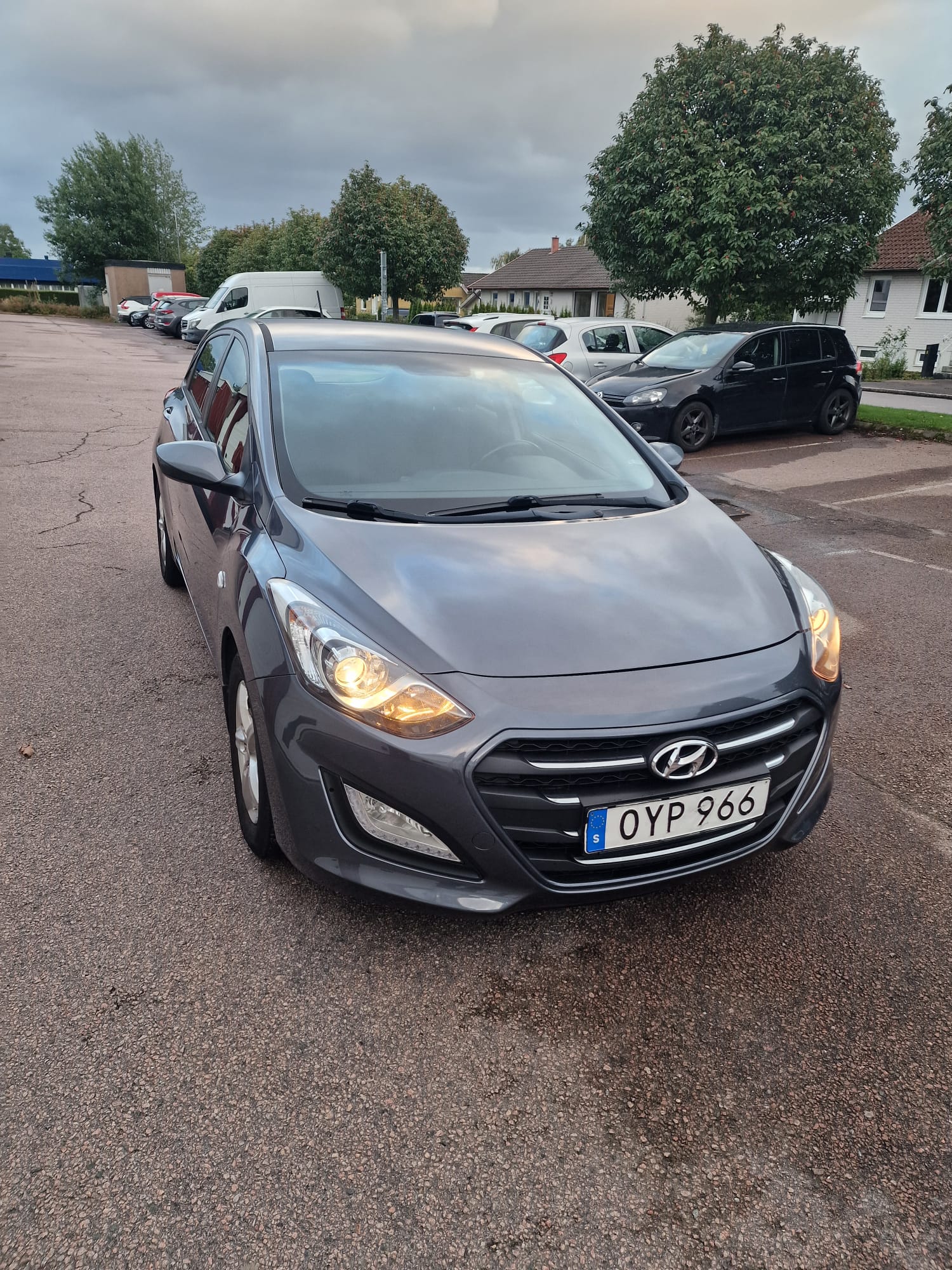 Hyundai i30 5-dörrar 1.6 CRDi Manuell 2016, bild 2/9