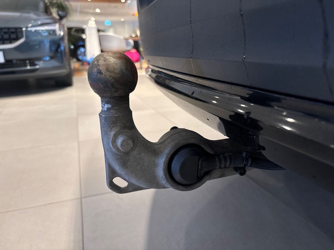 Volvo XC40 Recharge Plus 2023, kuva 2/3