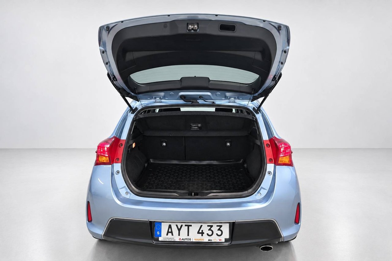 Toyota Auris 2014, bild 6/10
