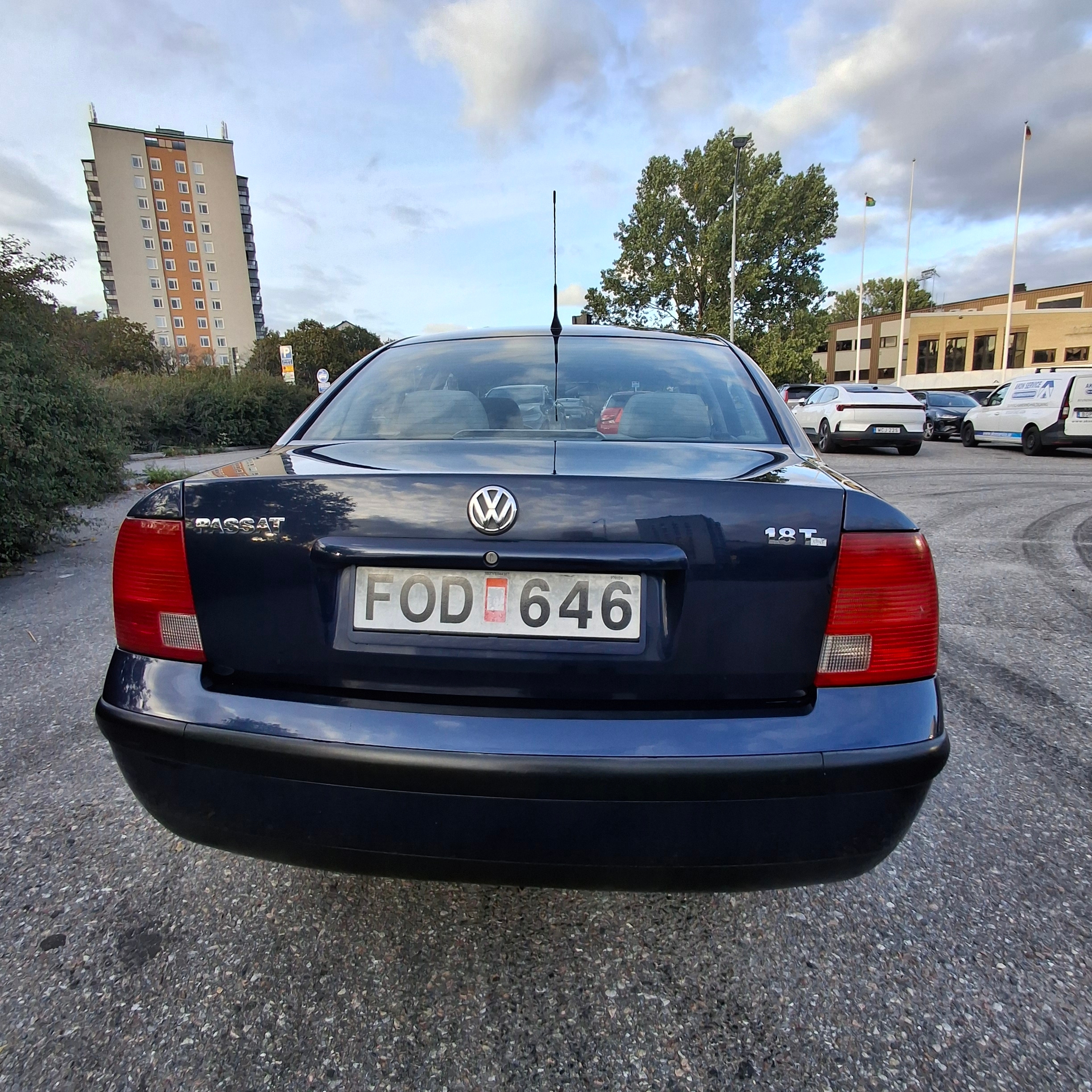 Volkswagen Passat 1.8 T Manuell 1997, bild 5/9
