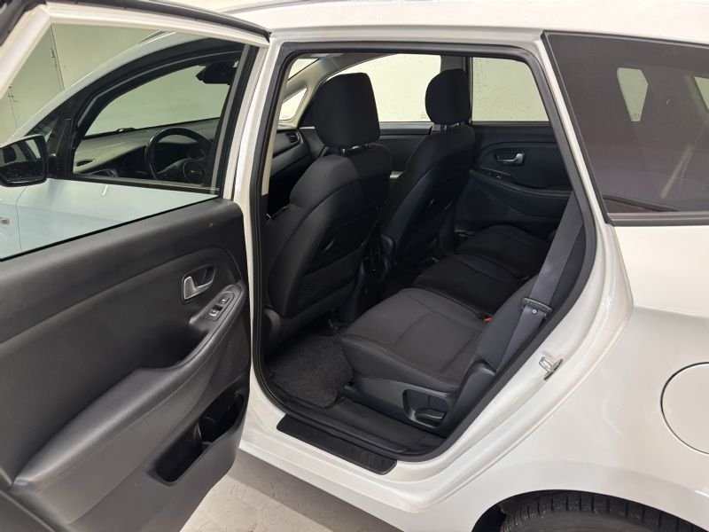 Kia Carens 1,7 crdi Aut 7 Platser 2015, bild 7/9