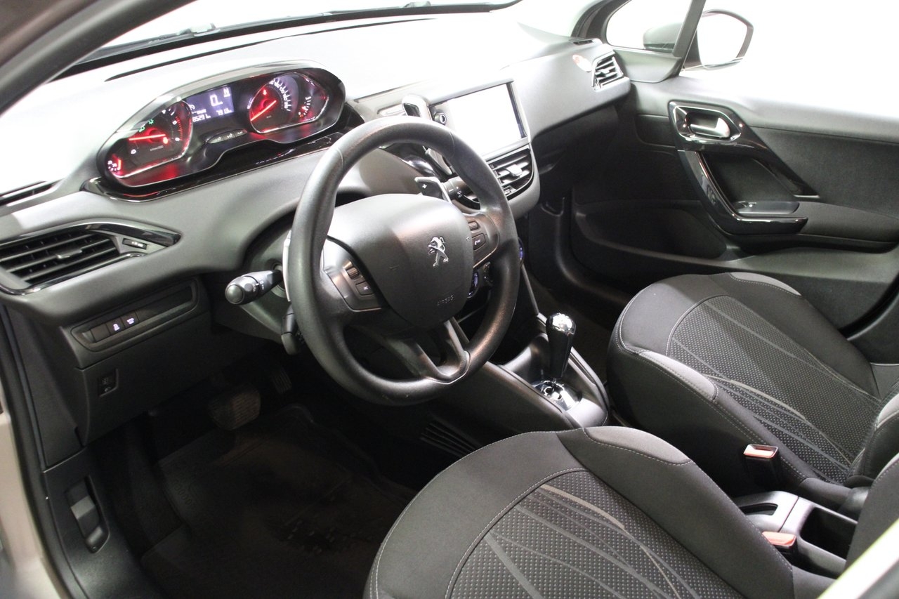 Peugeot 208 2013, bild 7/10