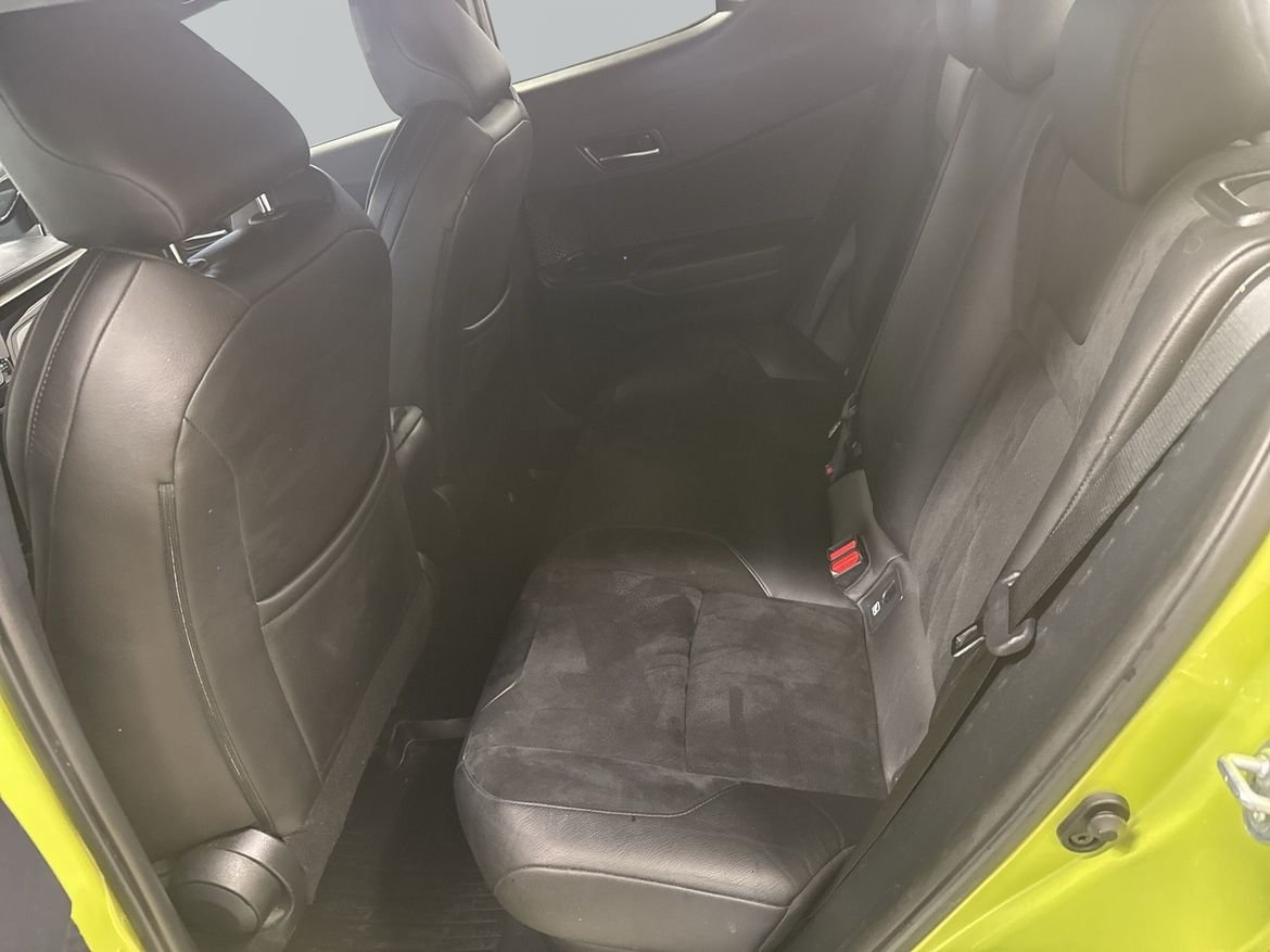 Toyota C-HR 1,8 HYBRID 2019, kuva 7/20