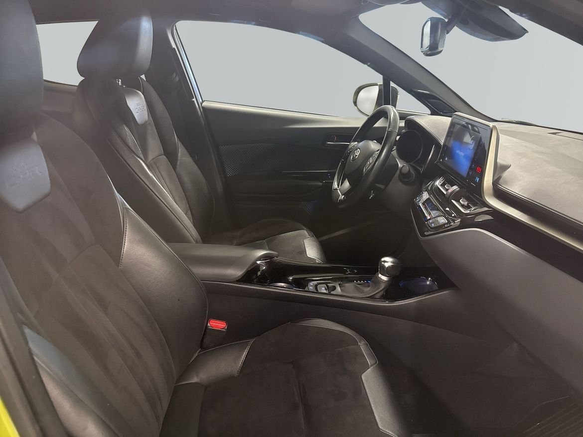 Toyota C-HR 1,8 HYBRID 2019, kuva 6/20