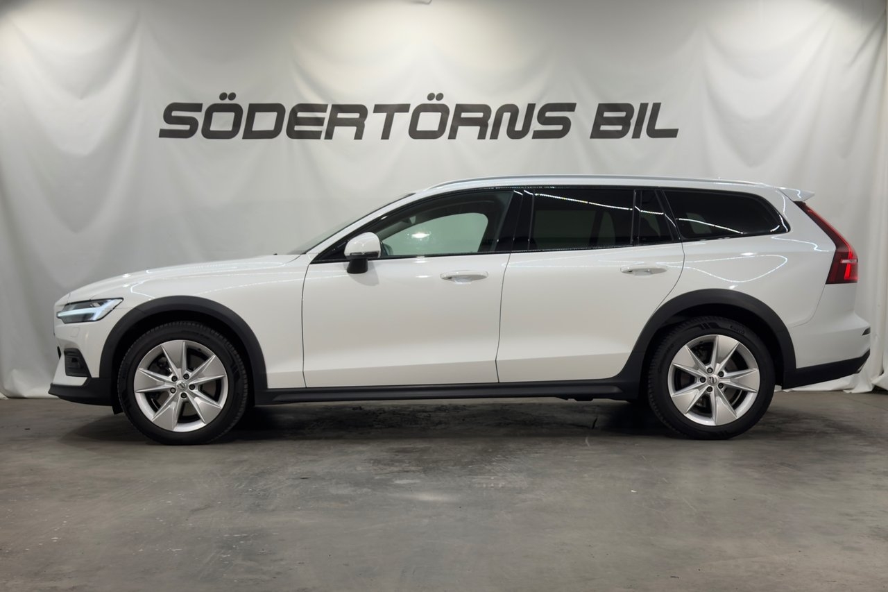 Volvo V60 Cross Country B4 AWD VOC DRAG 2021, bild 3/24