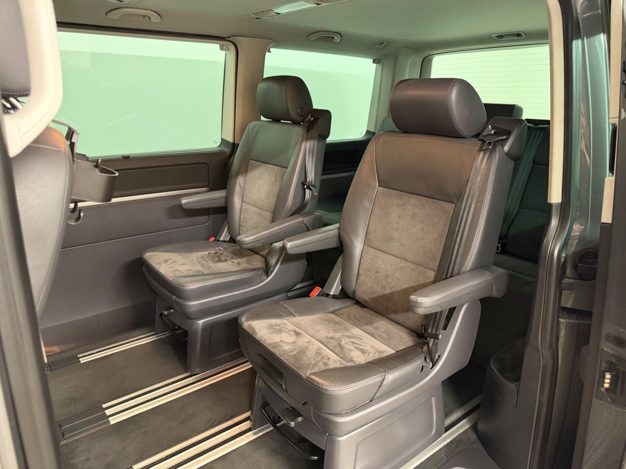 Volkswagen Multivan 2015, bild 6/10