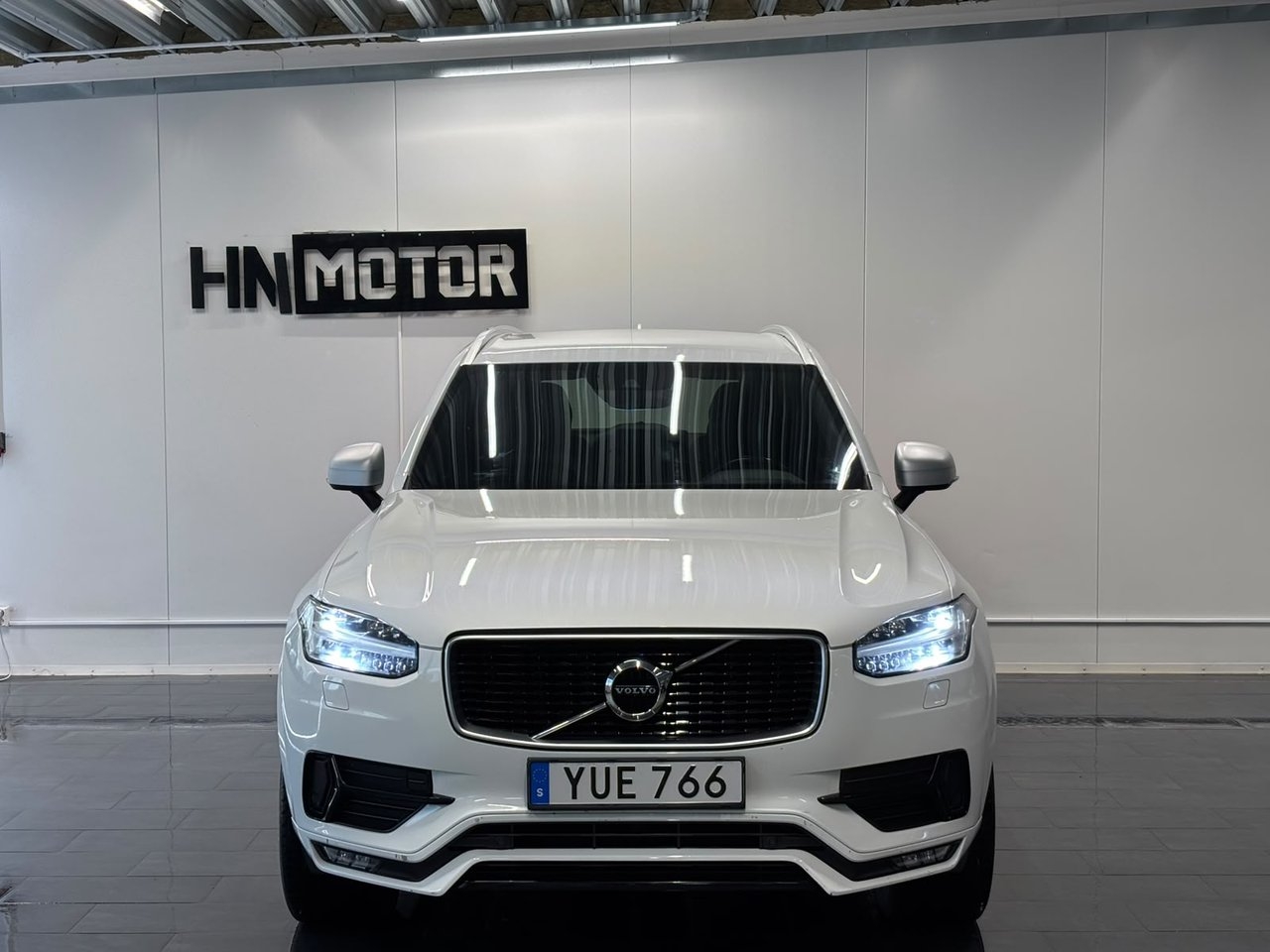Volvo XC90 D5 AWD Geartronic R-Design 2018, bild 4/10