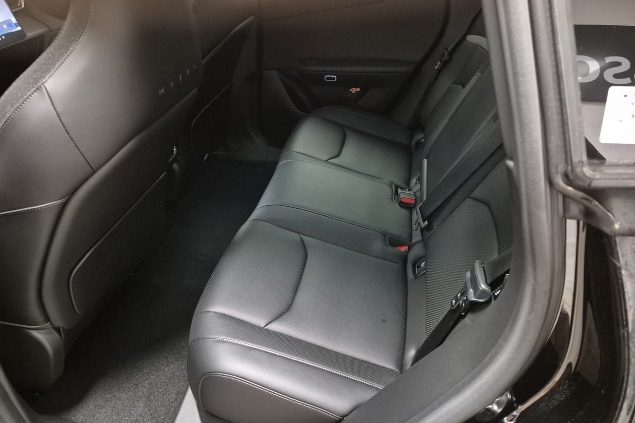 Mazda CX-6e 2026, photo 7/10