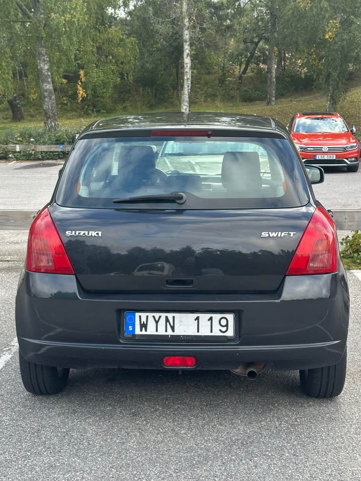 Suzuki Swift 2005, bild 2/10
