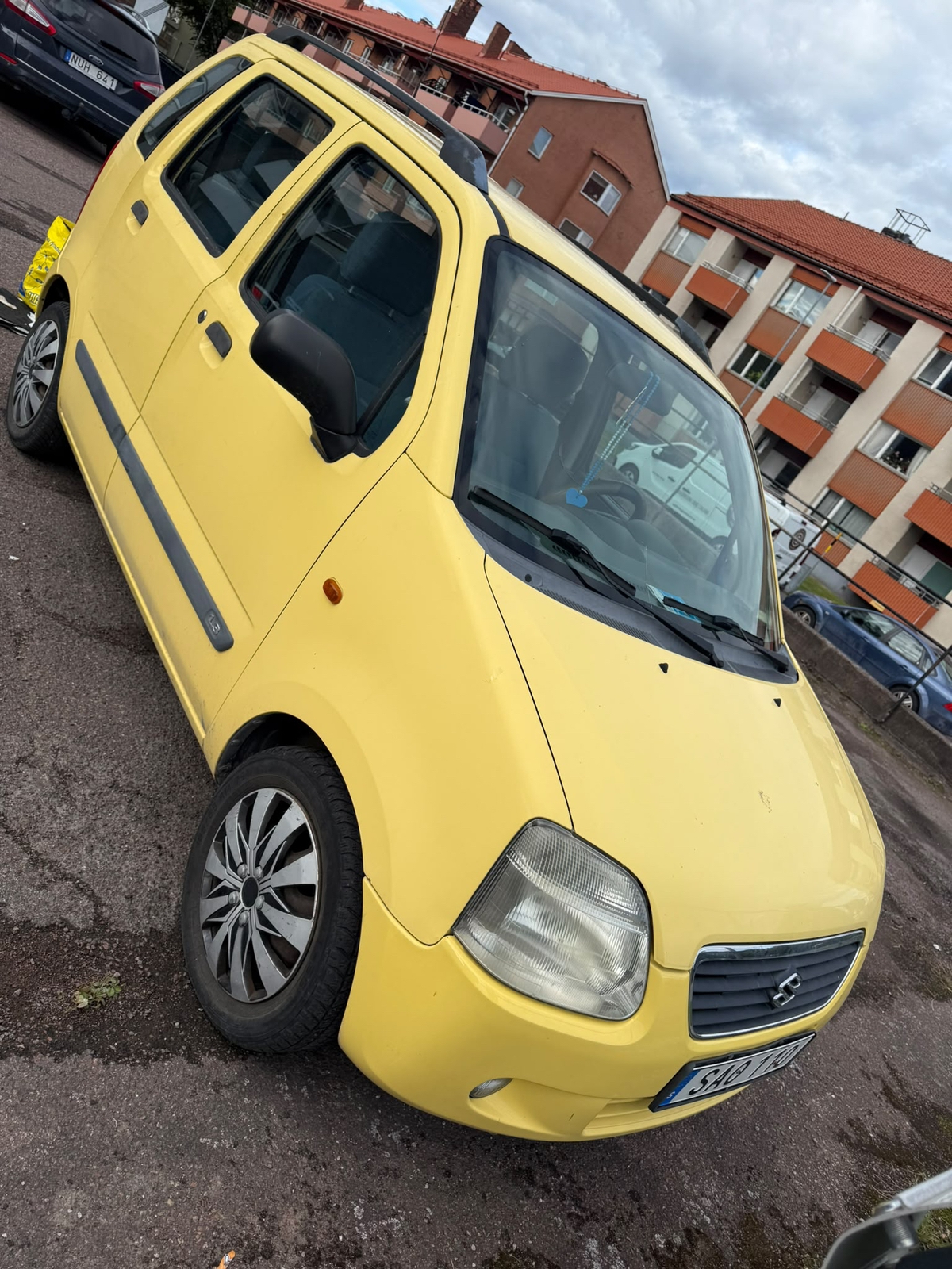 Suzuki Wagon R+