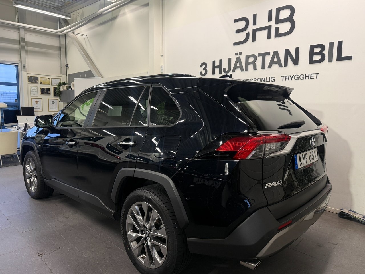 Toyota RAV4 2023, kuva 3/10