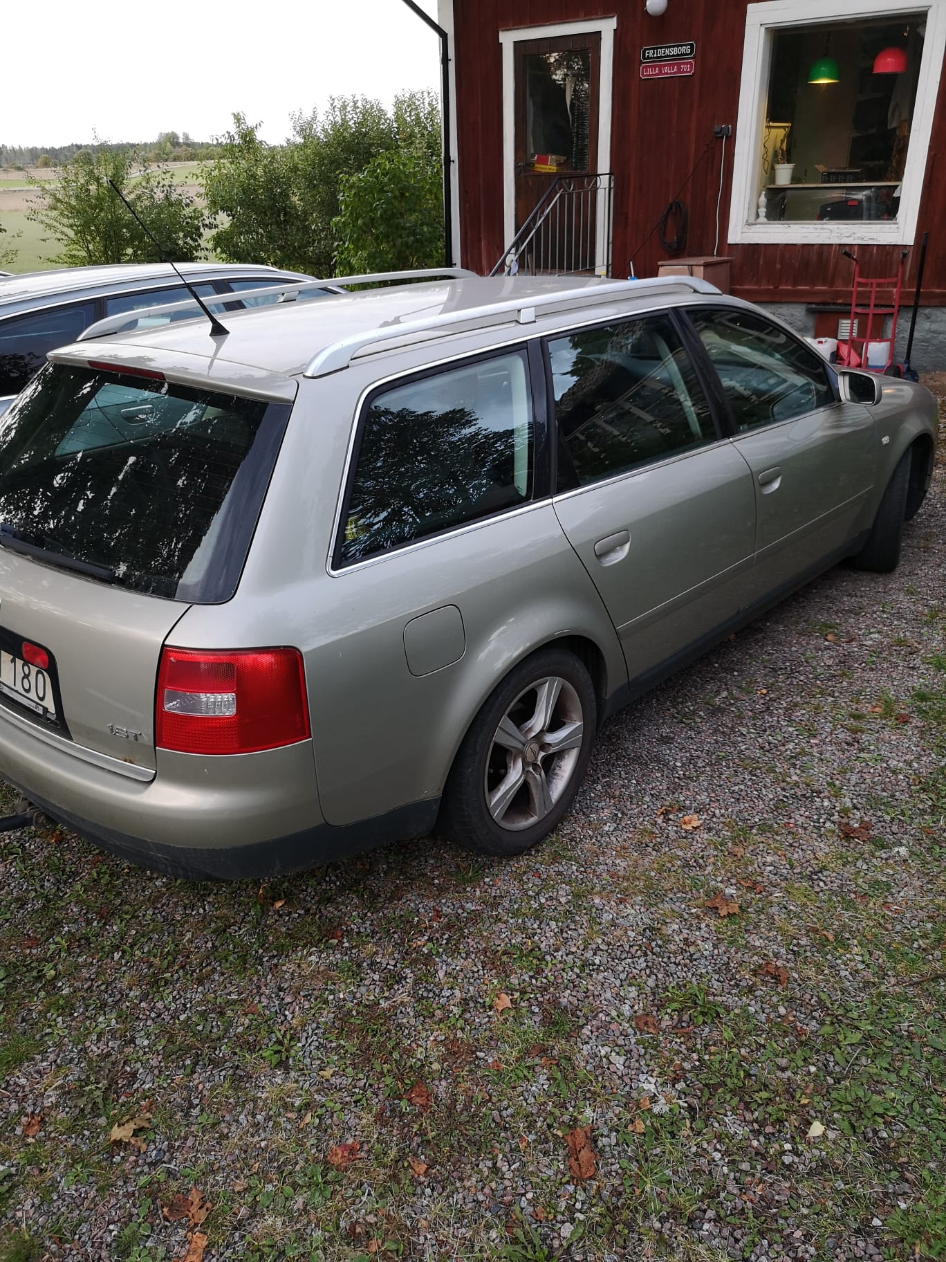 Audi A6 Avant 1.8 T Manuell 2004, kuva 2/10
