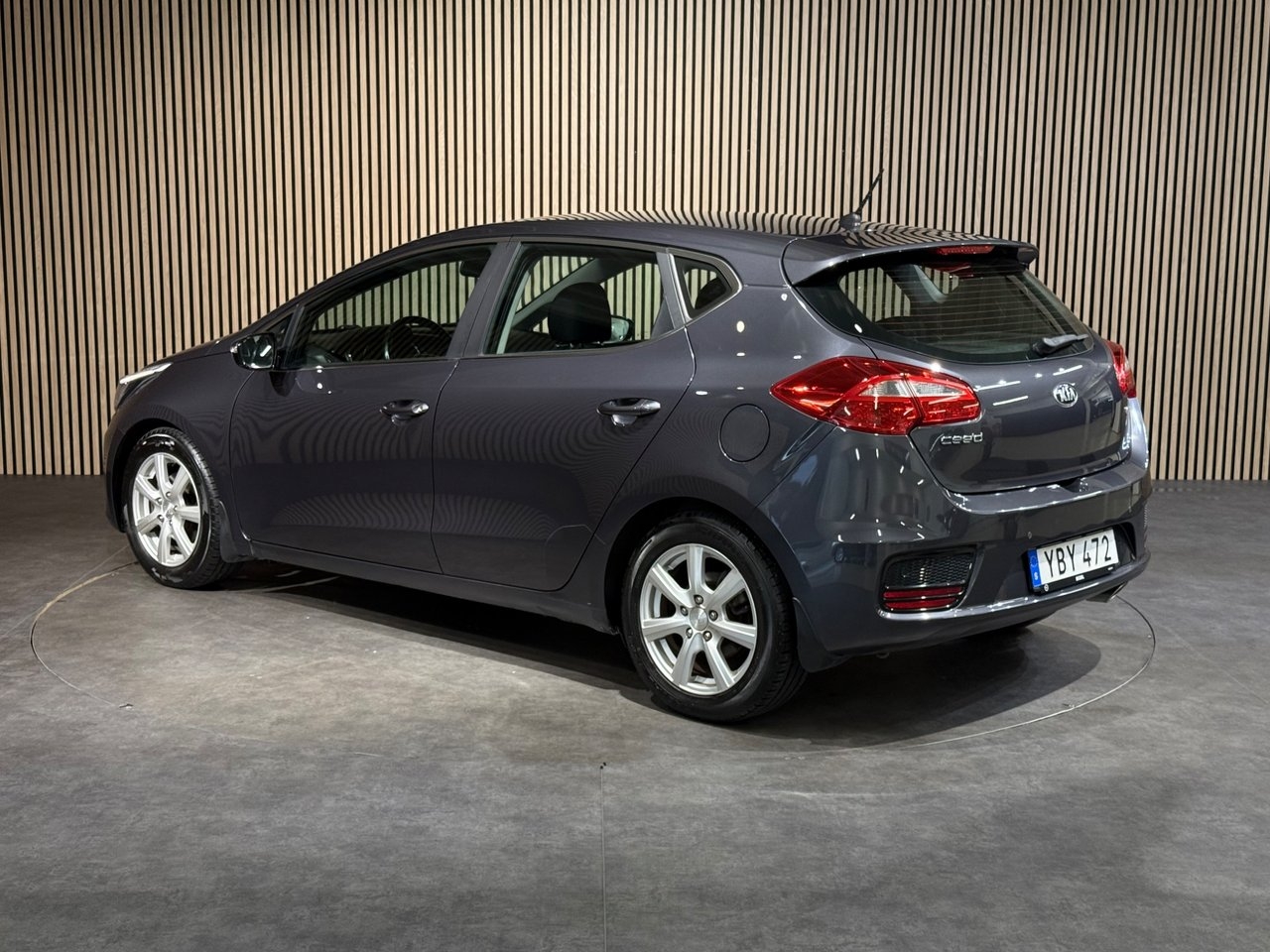 Kia Ceed cee'd 1.6 CRDi 2016, bild 6/10