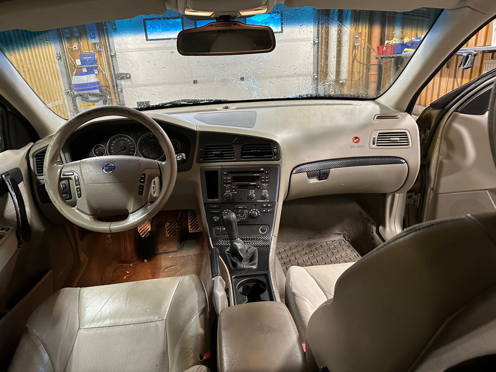 Volvo V70 2.5T Manuell 2004, bild 8/8