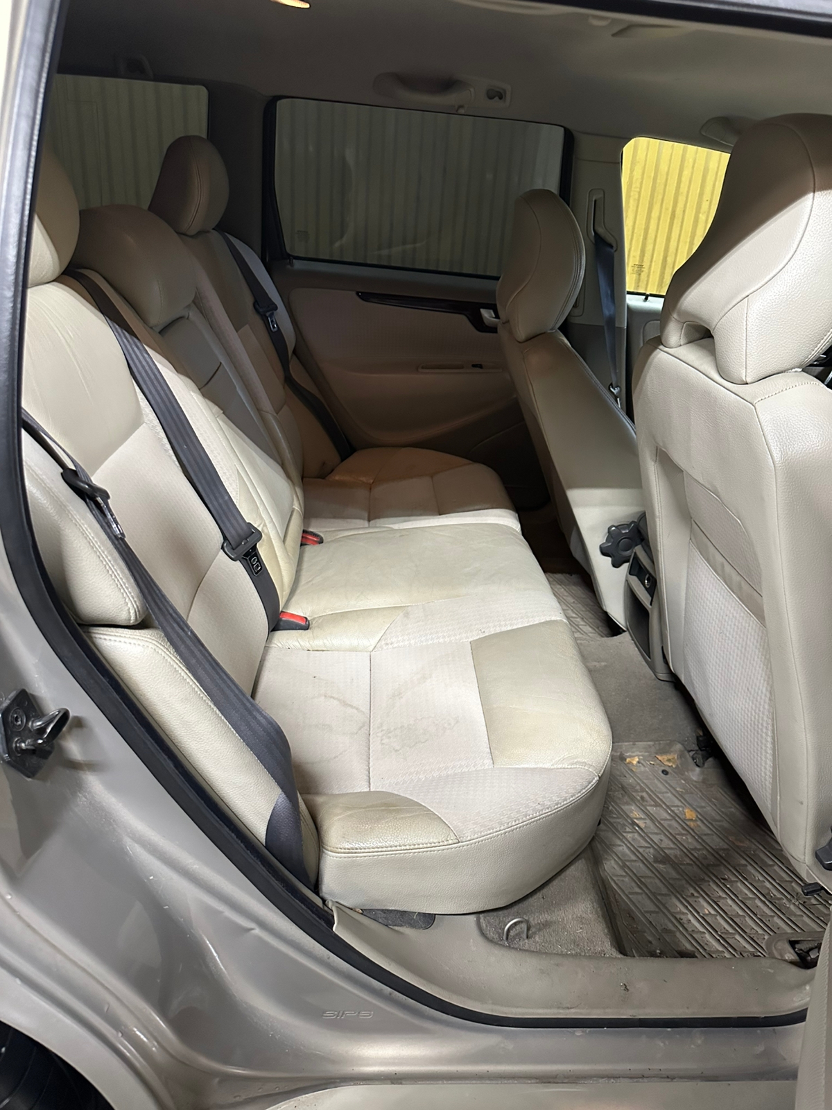 Volvo V70 2.5T Manuell 2004, bild 6/8