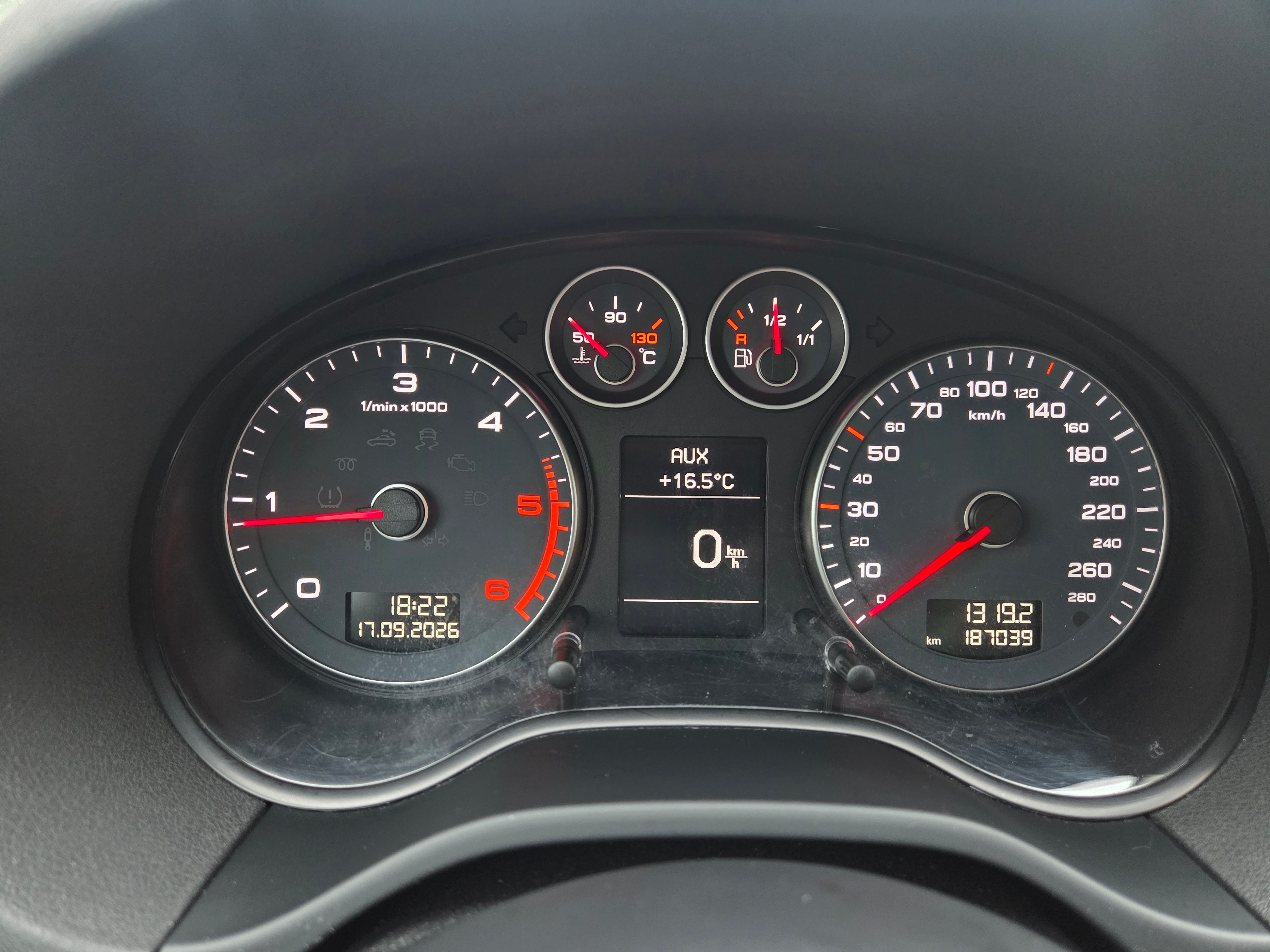 Audi A3 Sportback 1.6 TDI Manuell 2012, bild 6/8