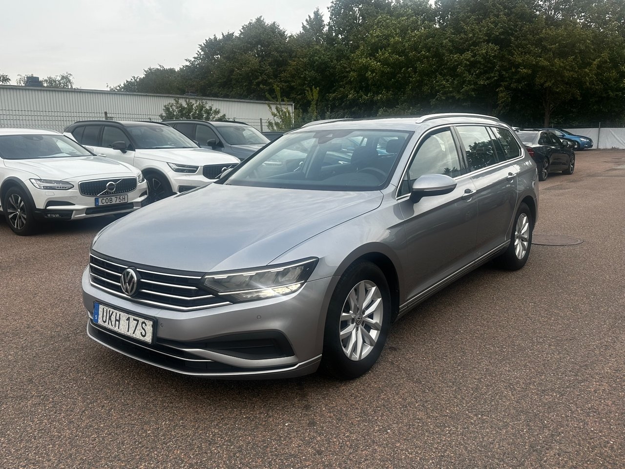Volkswagen Passat 2020, bild 2/10
