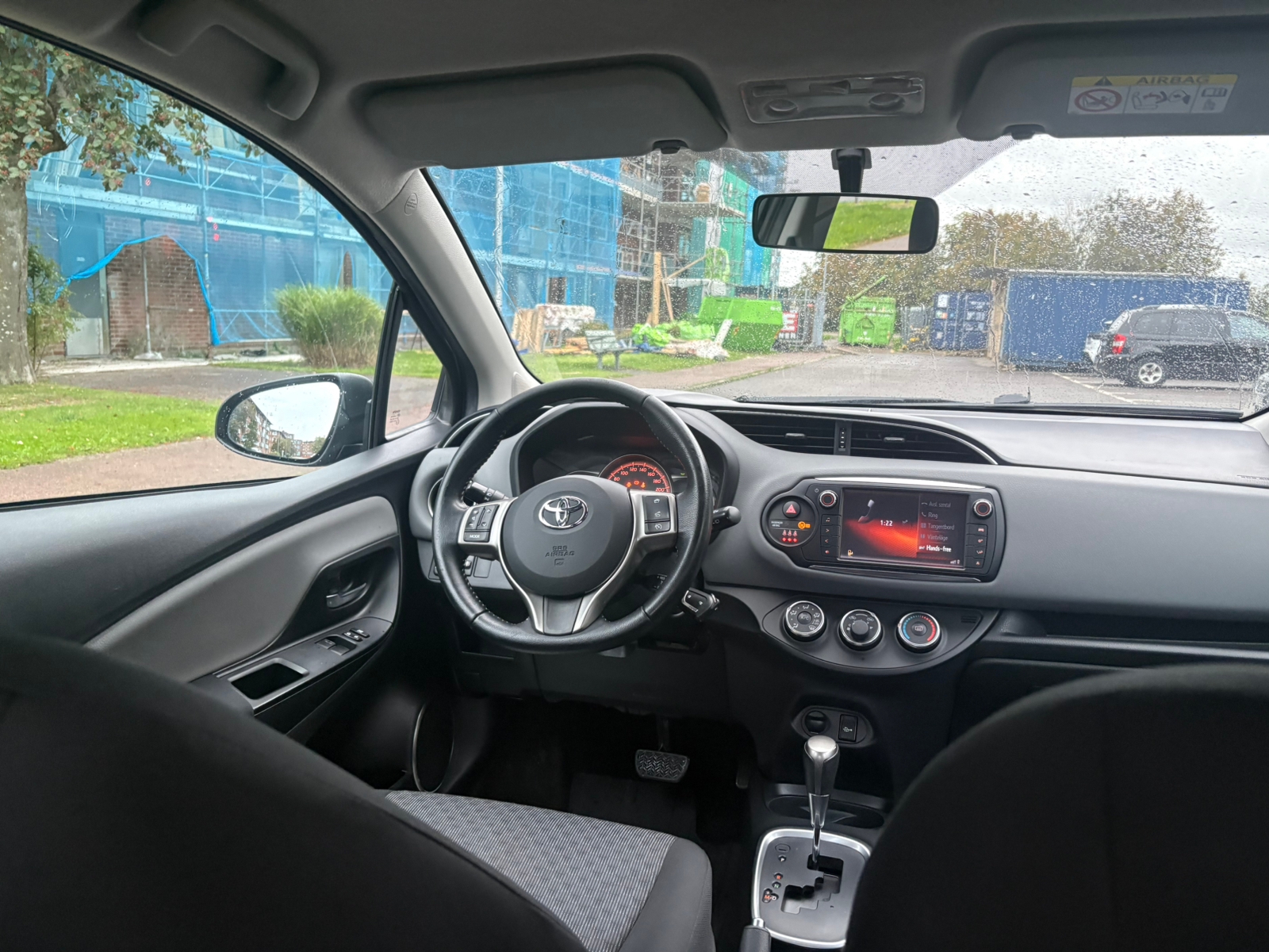 Toyota Yaris 2015, kuva 3/6