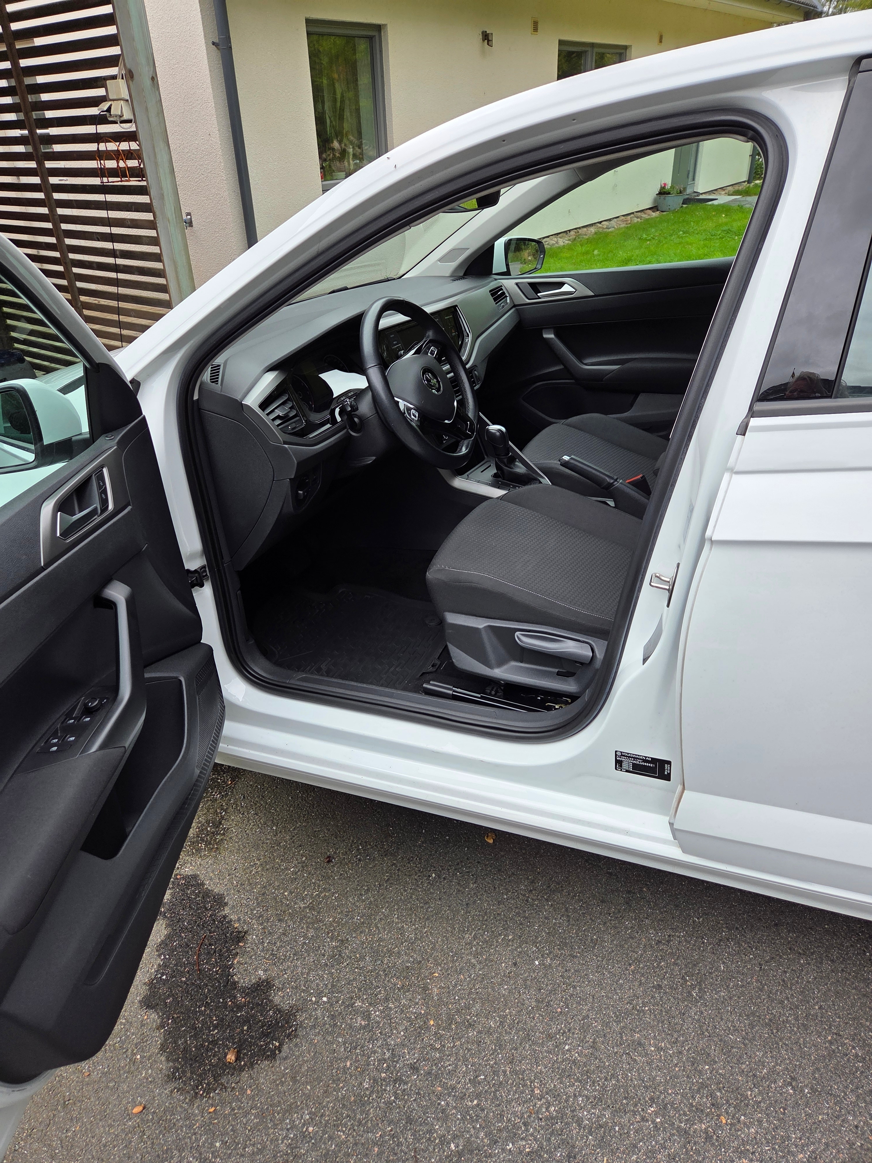 Volkswagen Polo 2020, bild 3/4
