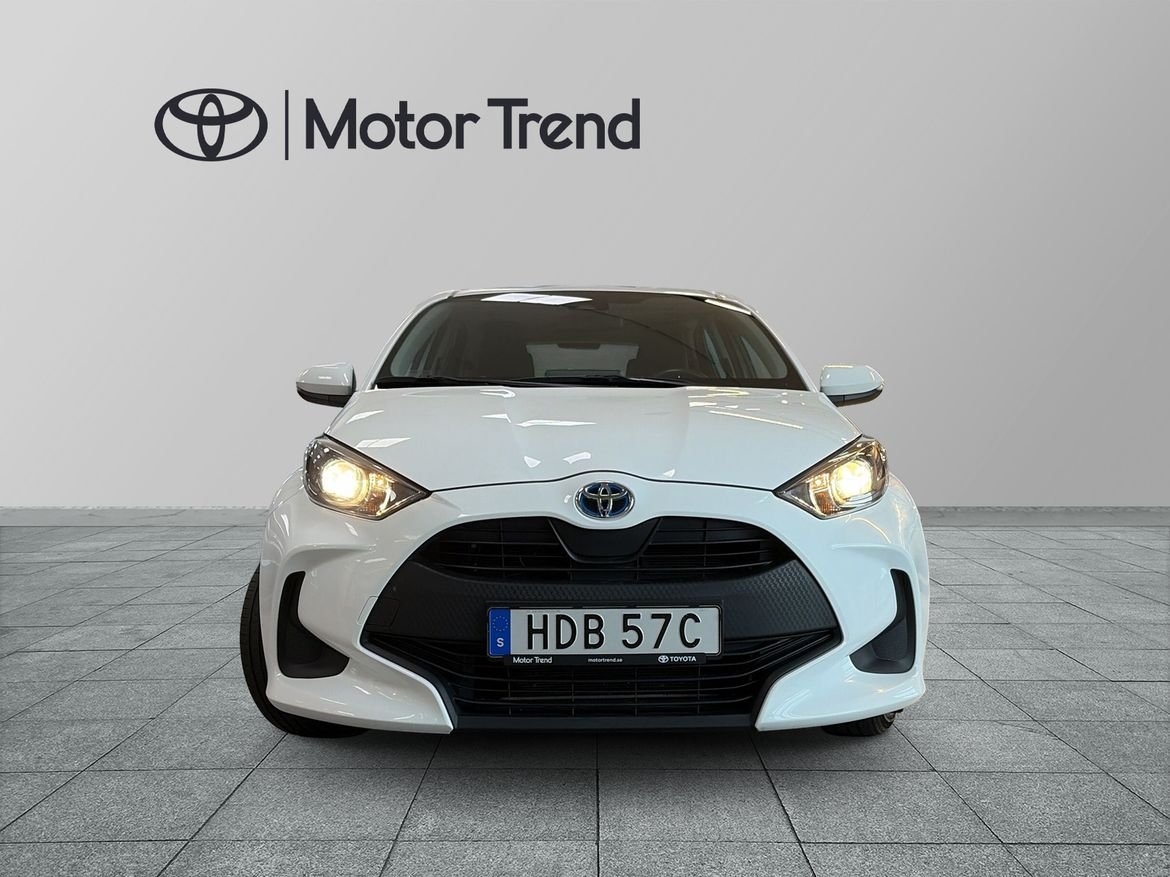 Toyota Yaris 1,5 HYBRID 5D ACTIVE CZ 2023, photo 6/10