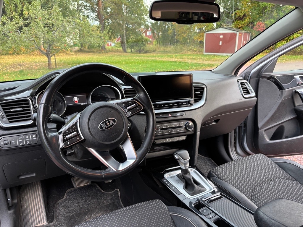 Kia Ceed Sportswagon Plug-in Hybrid DCT 2021, kuva 3/5
