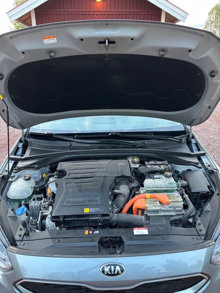 Kia Ceed Sportswagon Plug-in Hybrid DCT 2021, kuva 4/5
