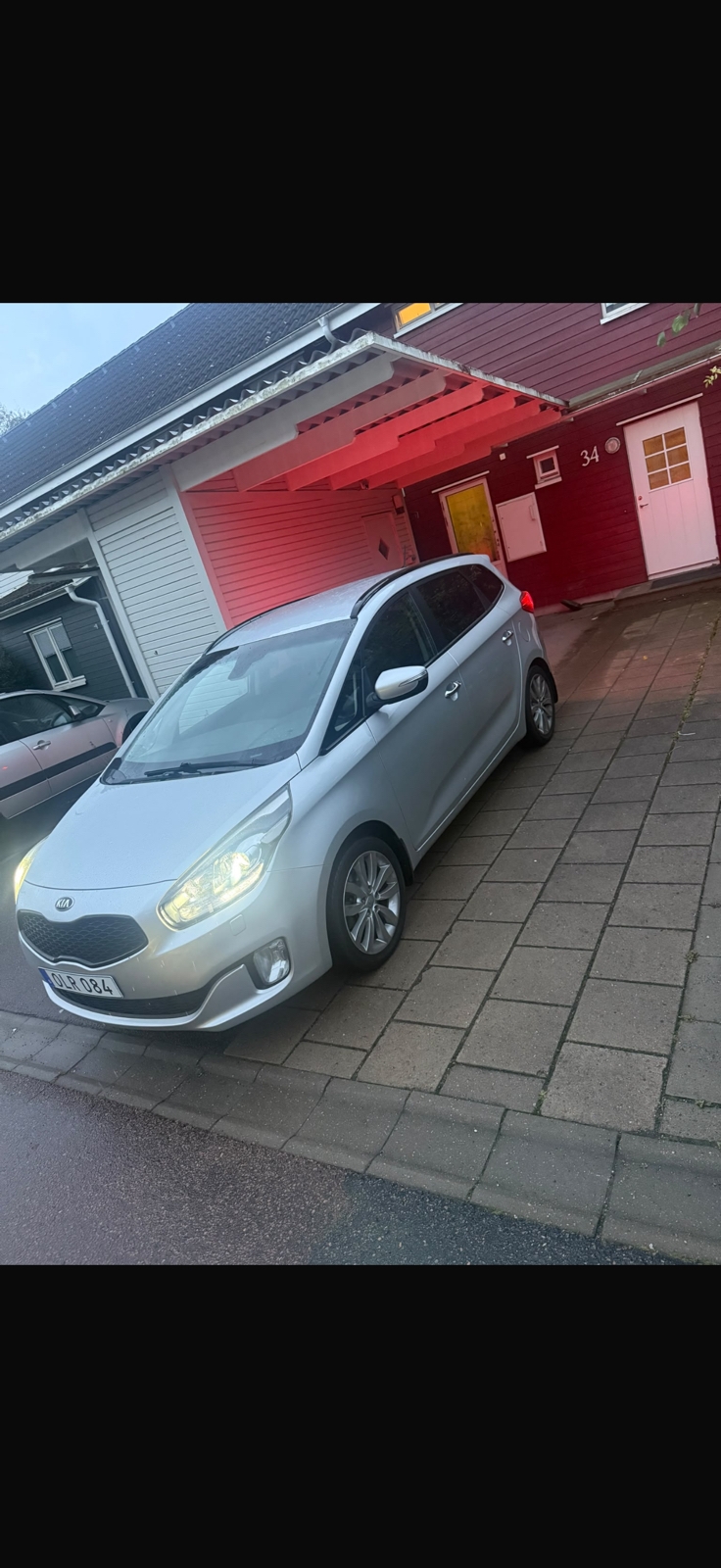 Kia Carens 1.6 GDI Manuell 2014, bild 2/6