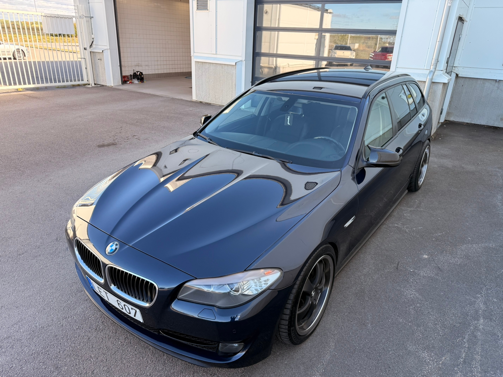 BMW 520 d Touring Manuell 2011, bild 2/8