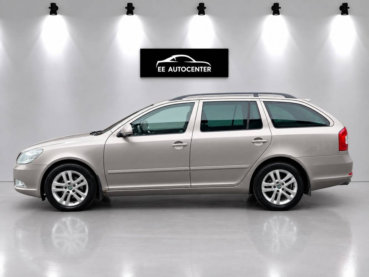 Skoda Octavia 2013, bild 2/13