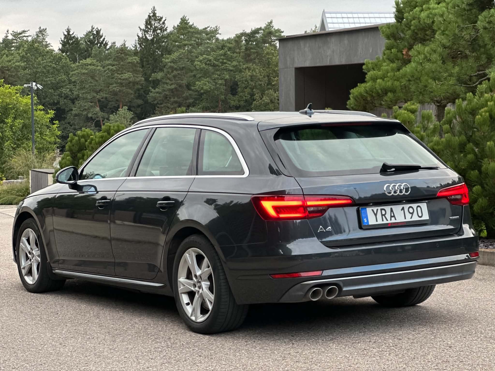 Audi A4 2018, bild 6/7