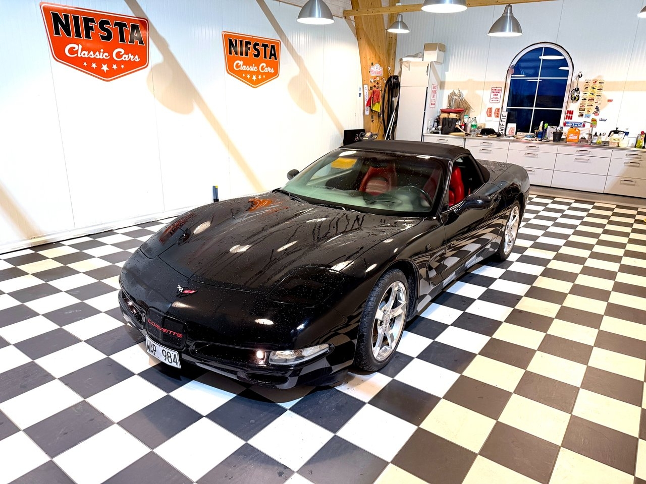 Chevrolet Corvette 2001, bild 2/10