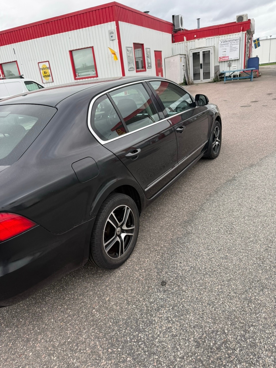 Skoda Superb 1.8 TSI Manuell 2011, bild 2/10