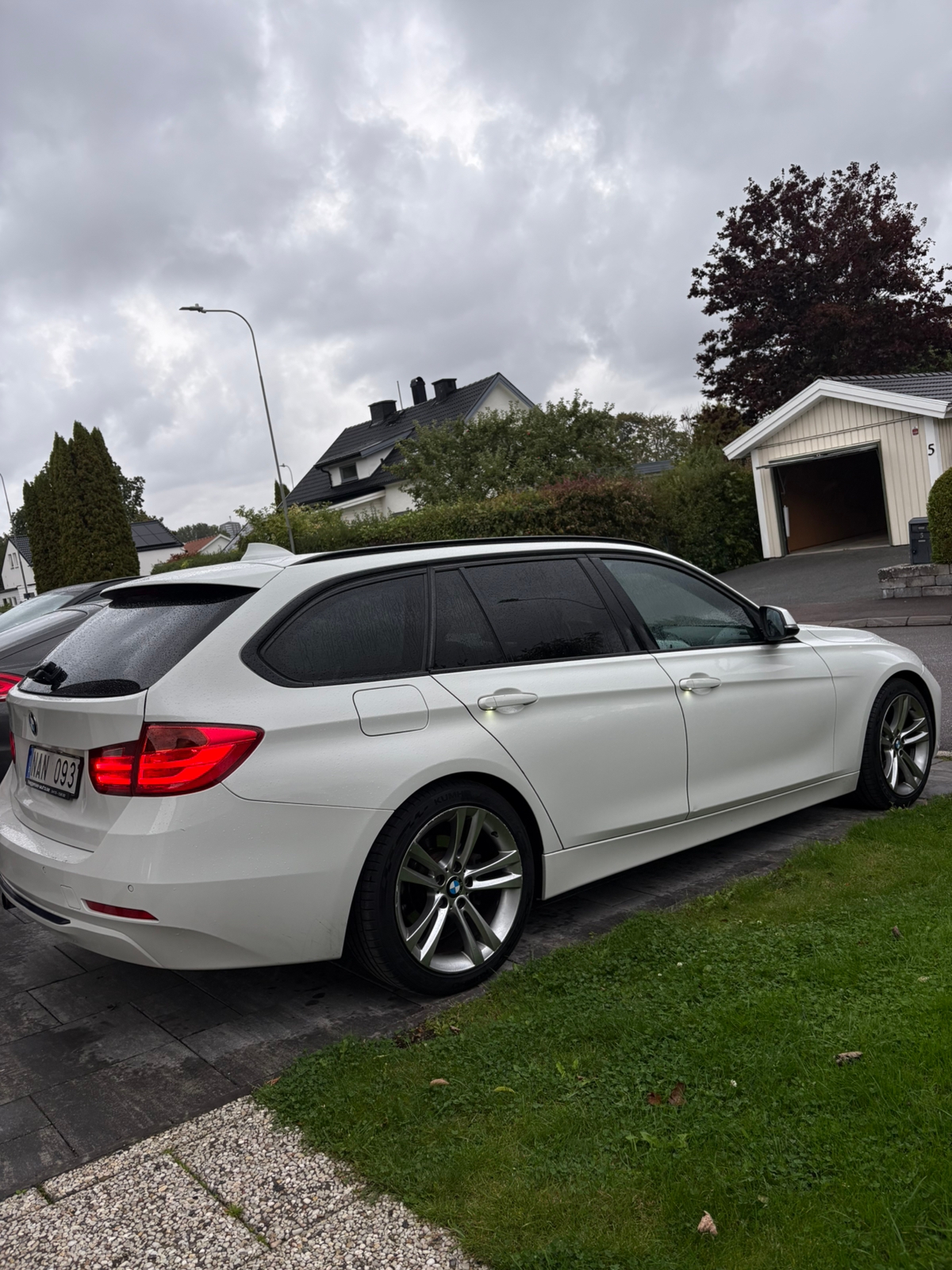BMW 328 i Touring Steptronic 2013, kuva 2/8