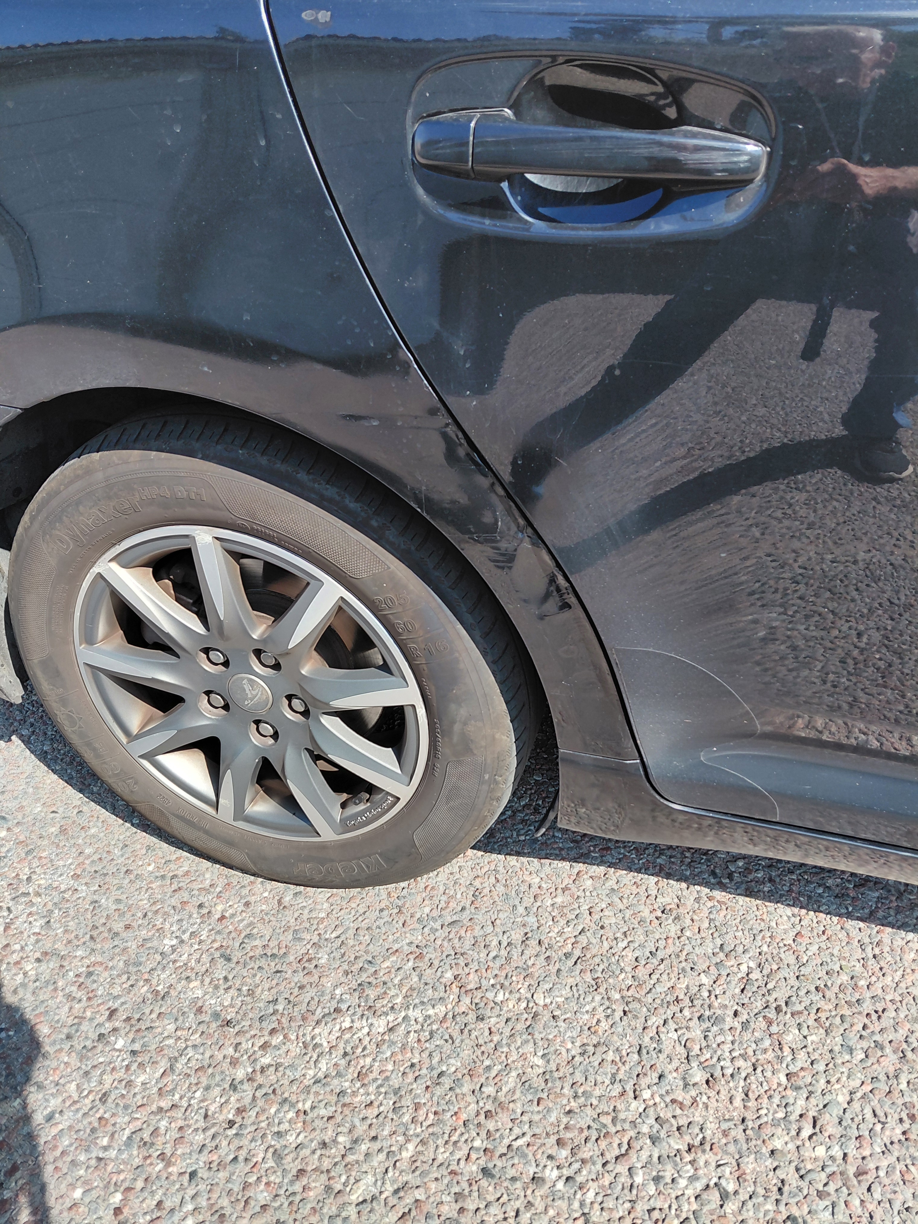 Toyota Avensis 2011, bild 6/10