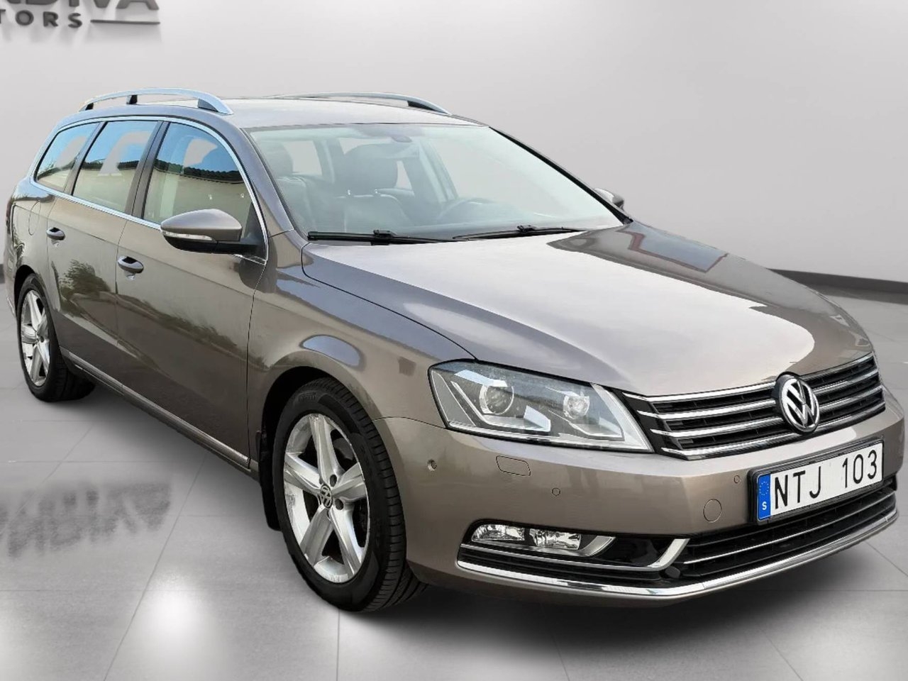 Volkswagen Passat 2011, bild 2/10