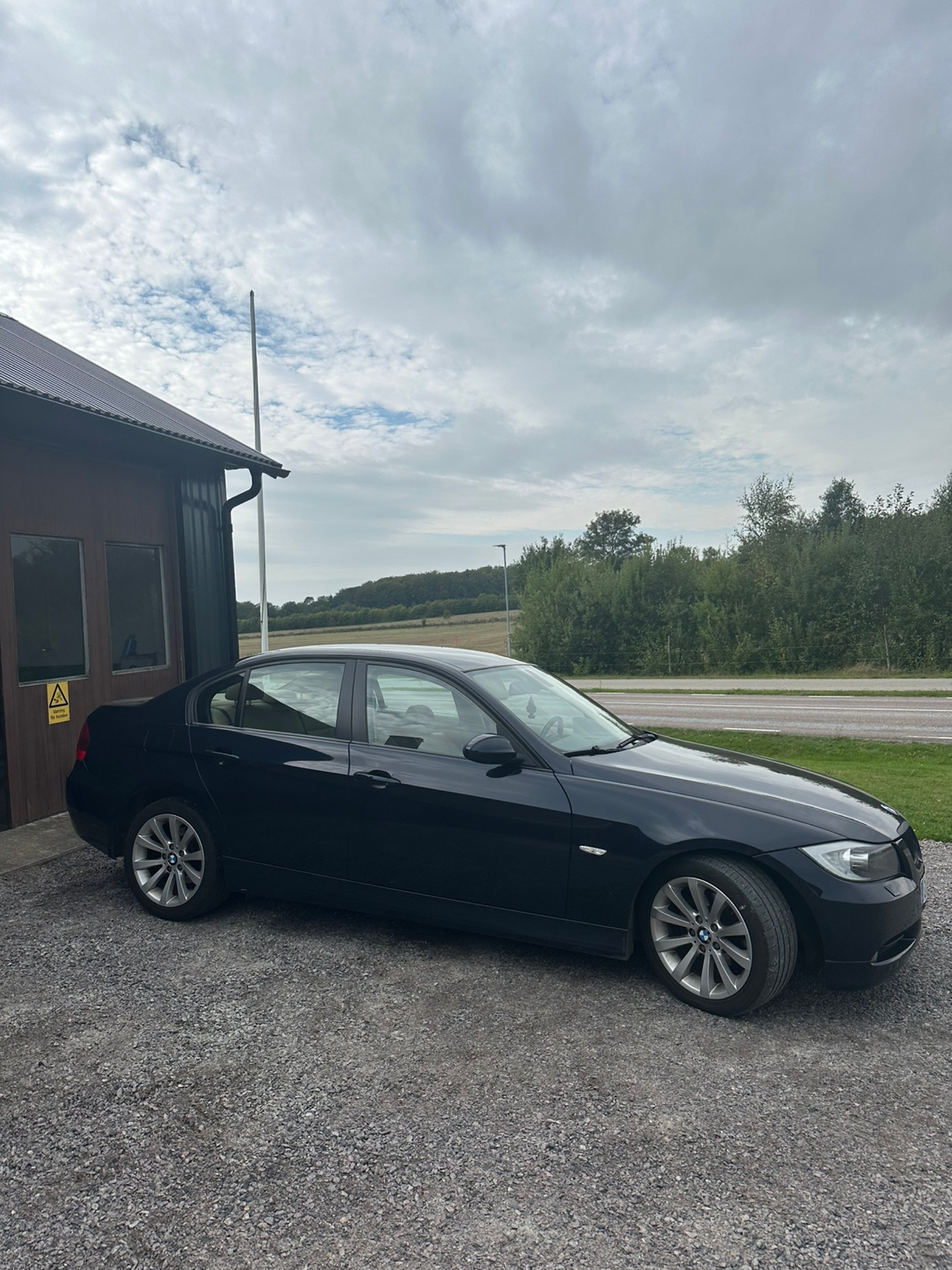 BMW 320 i Sedan Manuell 2006, bild 2/10