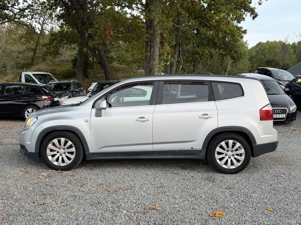 Chevrolet Orlando 2012, kuva 6/10