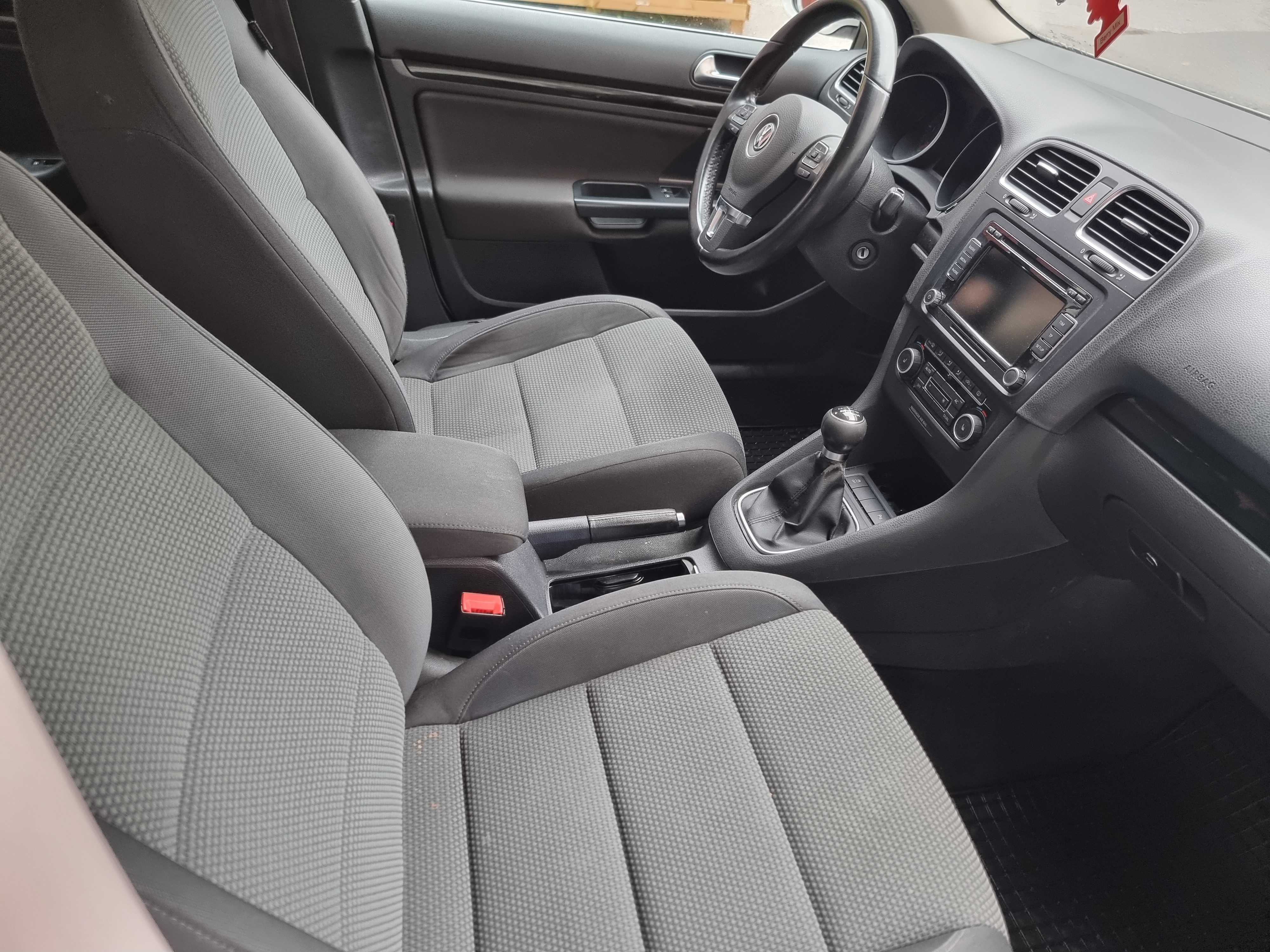 Volkswagen Golf 2012, kuva 3/4