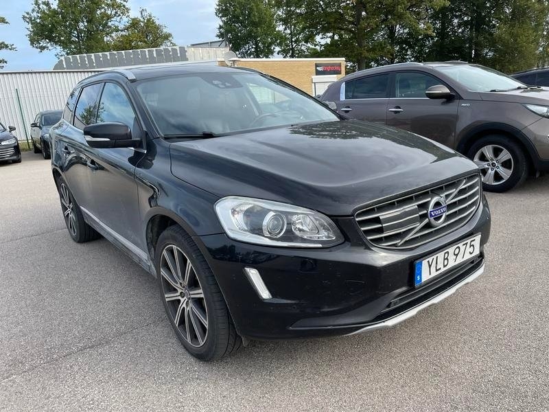 Volvo XC60 AWD D4 2017, photo 2/5