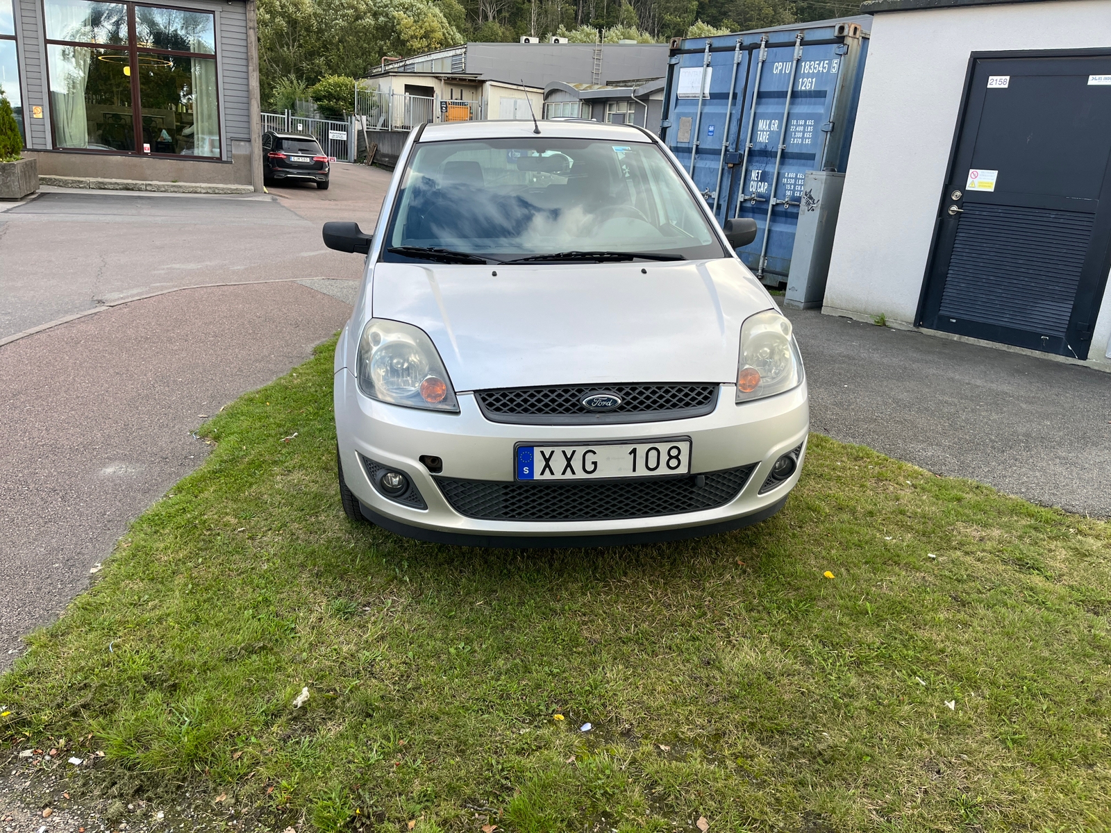 Ford Fiesta 5-dörrar 1.4 Manuell 2006, bild 4/10